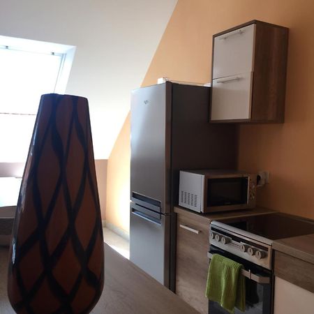 Palank Apartman Mosonmagyaróvár Esterno foto