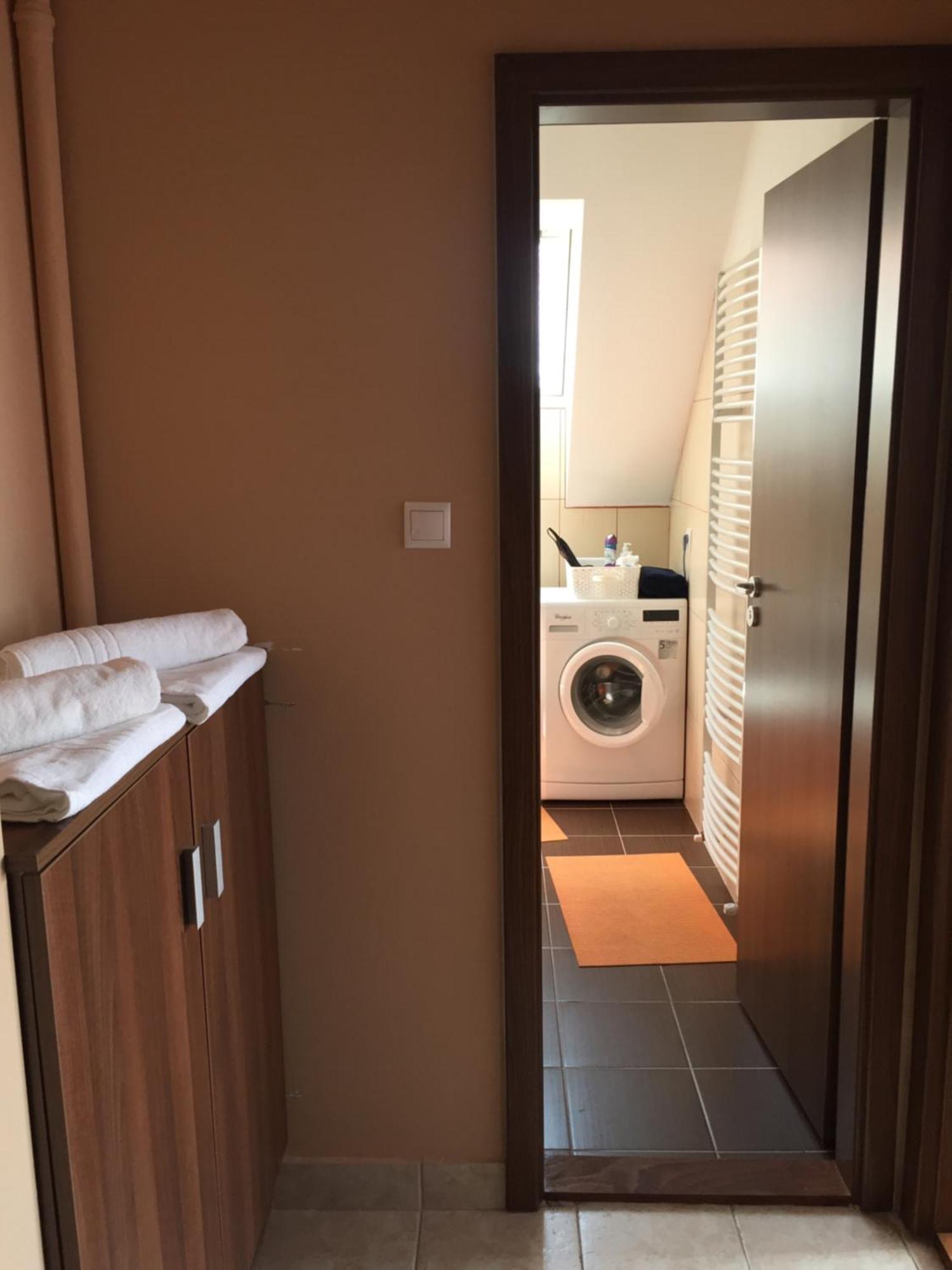 Palank Apartman Mosonmagyaróvár Esterno foto